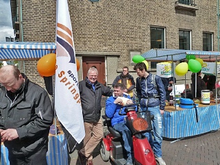 stand 03.jpg